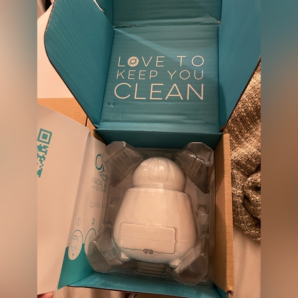 Tao Ona Facial Cleansing Brush - Picture 1 of 4